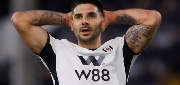 ميتروفيتش يحسم موقفه حال انسحاب الهلال مـن الصفقة
