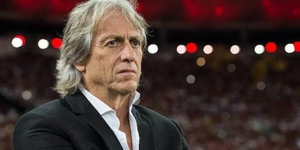 هجمة برتغالية على دورى روشن..رونالدو على رأس النجوم وخيسوس شيخ المدربين